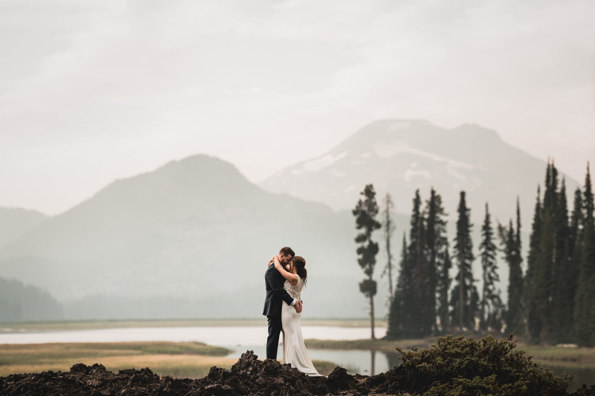 Bend Oregon Elopement Wedding Best Locations 