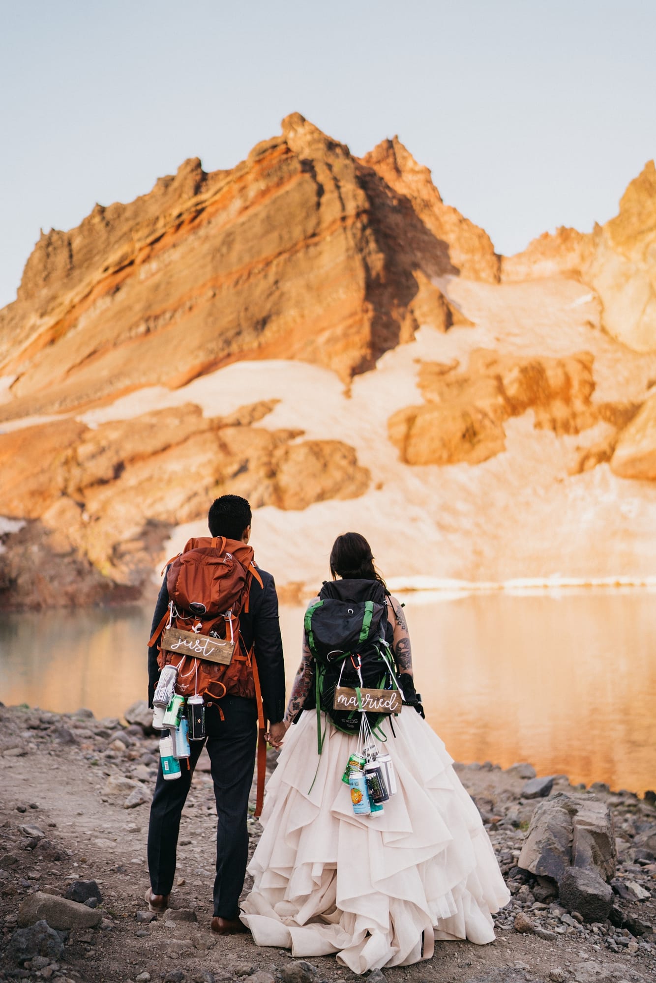 Bend Elopement Photographer