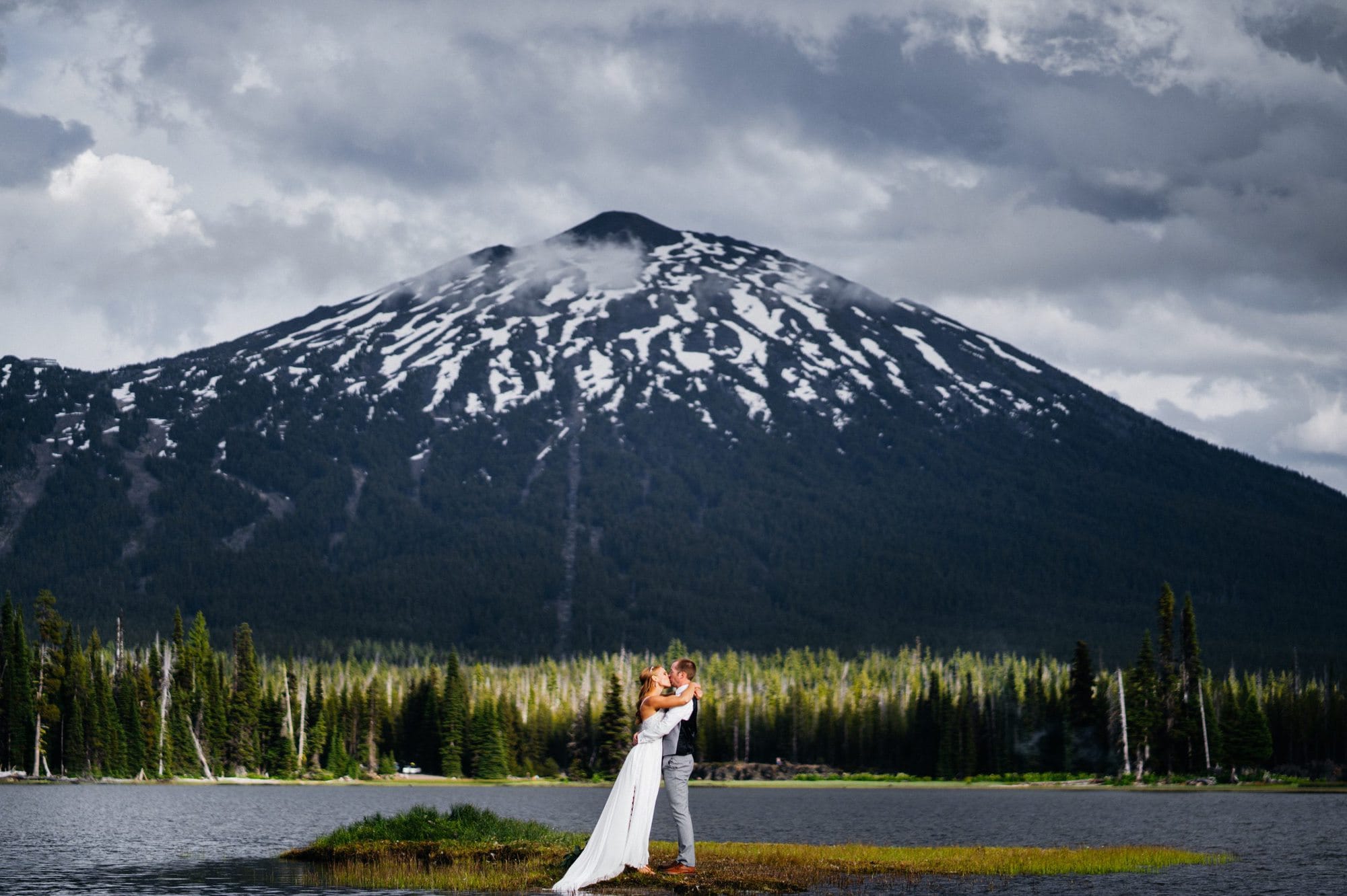 Bend Oregon Elopement