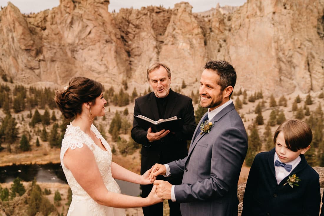 Bend Oregon Officiant Chris Lewis